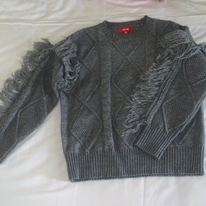 Net.153 Knit Fringe Sweater